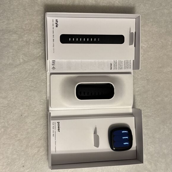 Fitbit Versa 4 Fitness Smartwatch with Daily Readiness, GPS, 24/7 Heart Rate - Picture 2 of 9